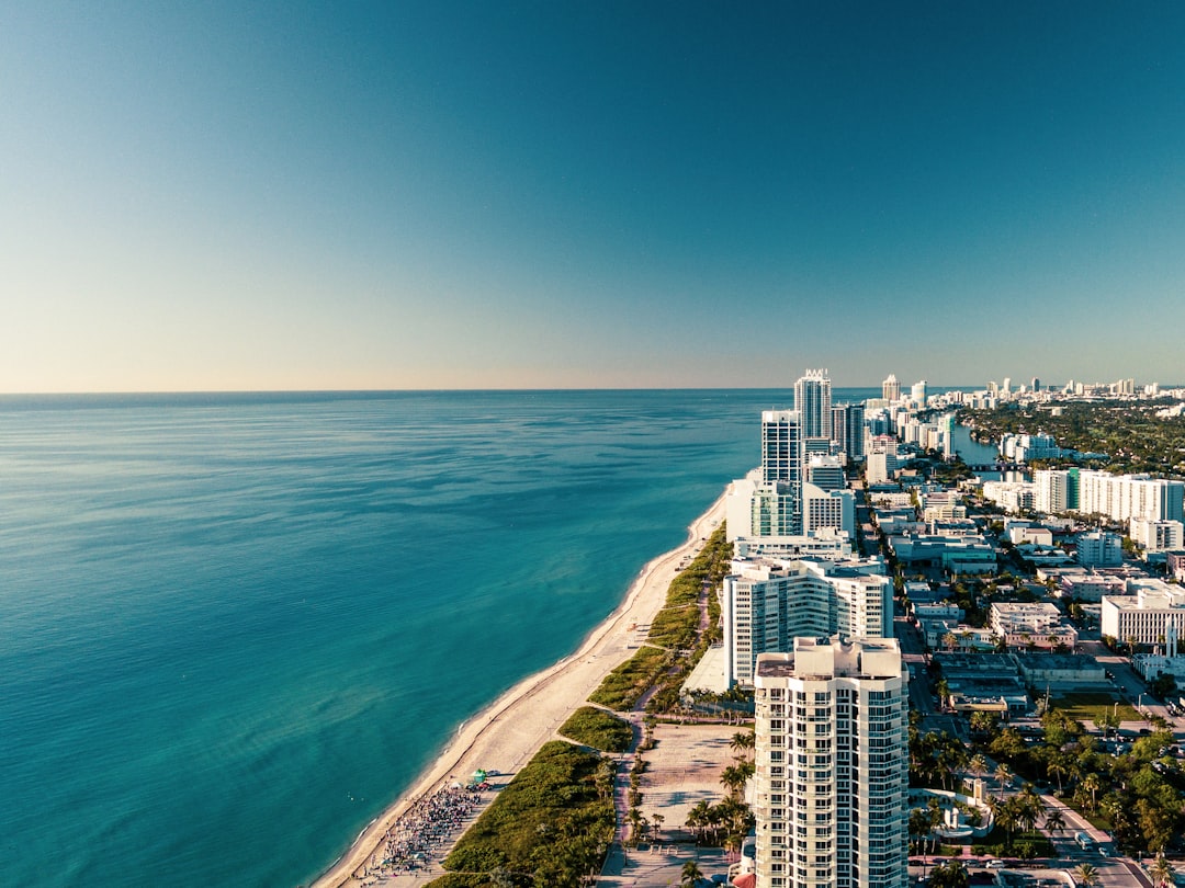 Home Sellers Outnumber Buyers 2 to 1 in Miami, Nashville, and Much of Texas, The Nation's Strongest Buyer's Markets — Florida real estate