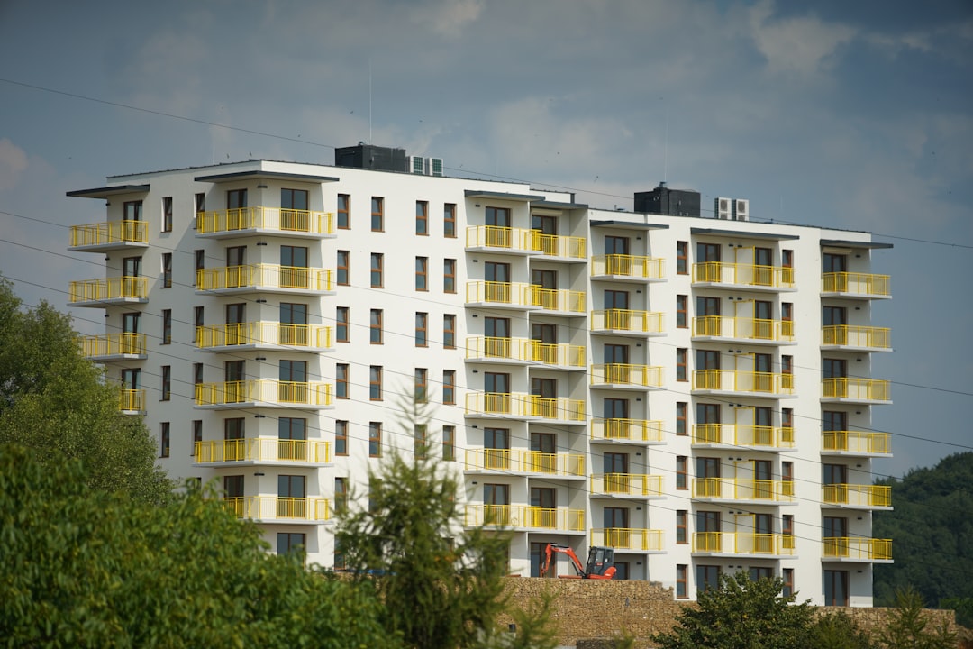 Condo safety repairs bill returns with bipartisan Florida support — Florida real estate