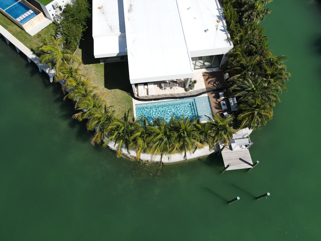 Florida's Luxury Market Pulls Away From the Pack, With Miami and Tampa Posting Double-Digit Price Increases — Florida real estate