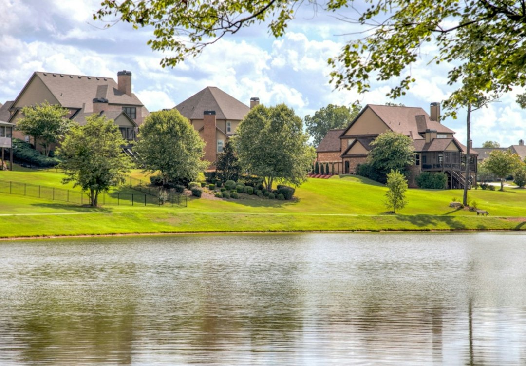 Pending home sales are falling, but the slowdown isn't hitting every market — Florida real estate